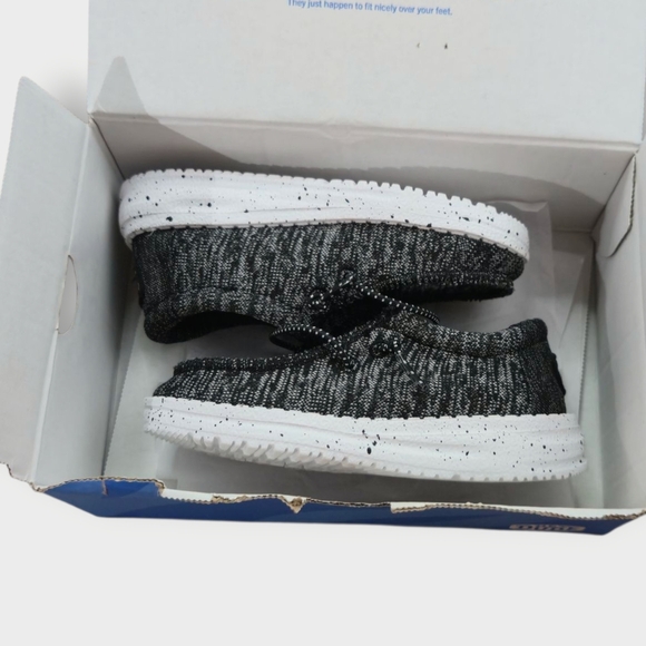 Hey Dude Wally Stretch Toddler Shoes Sz 8 Black White Lace Up Round Toe Sneakers - Picture 5 of 8